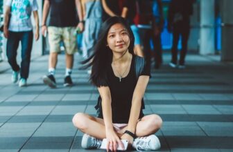 9 Ways to Stop Pushing People Away