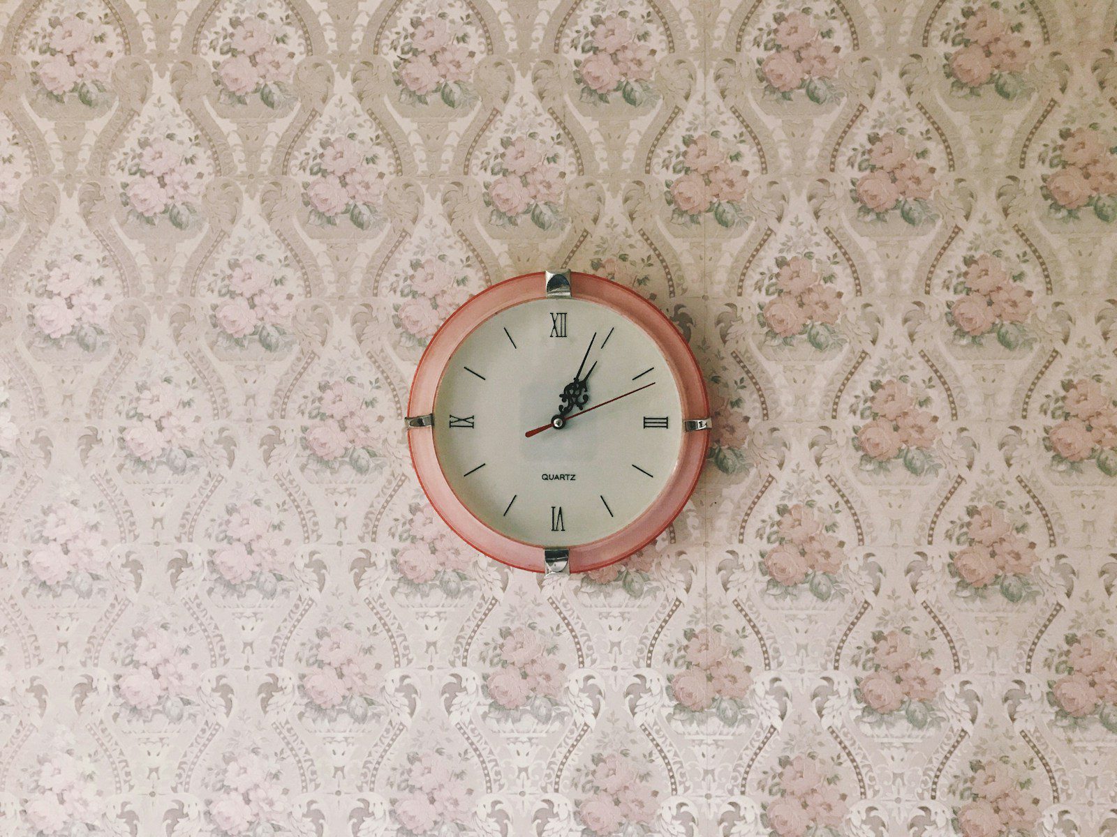 Gretchen Rubin Guide: Save Time and Improve Focus