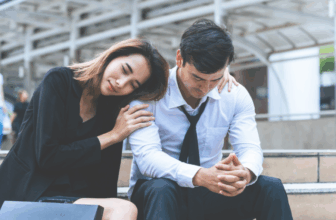 19 Common Signs You Are Forcing a Relationship