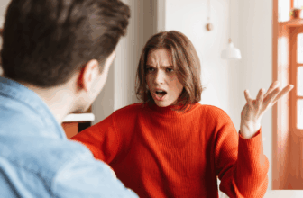 15 Silent Red Flags in a Relationship You Can’t Ignore